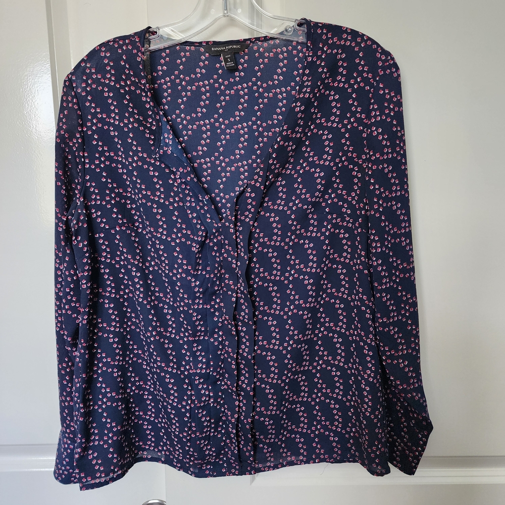 Banana Republic Dark Blue and Pink Button Down Shirt